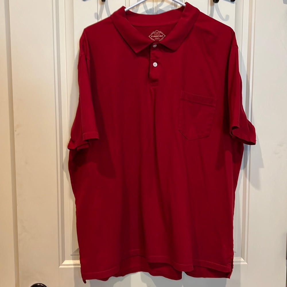 St John's Bay red shirt. Polo style. In a XXL size